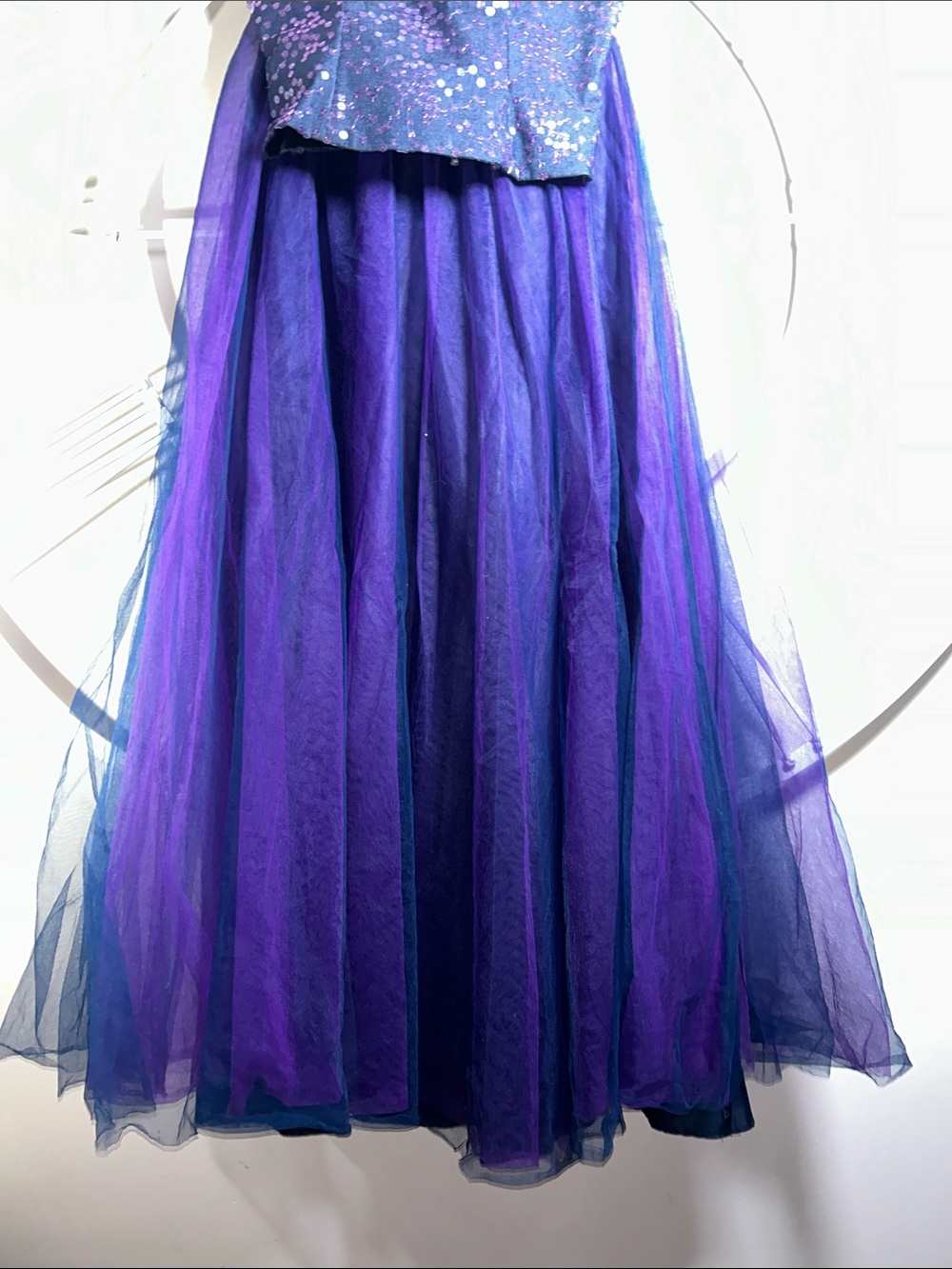 DJ Nights by Laura Ryner Two-Piece Sequin Purple & Navy Tulle Prom Gown size 3-4 - Picture 3 of 16